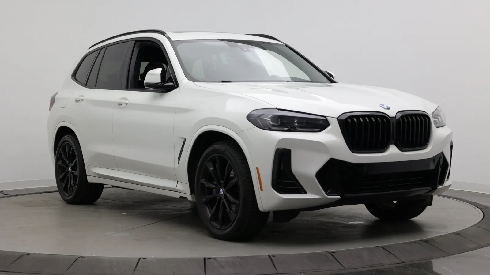 BMW X3 photo 7