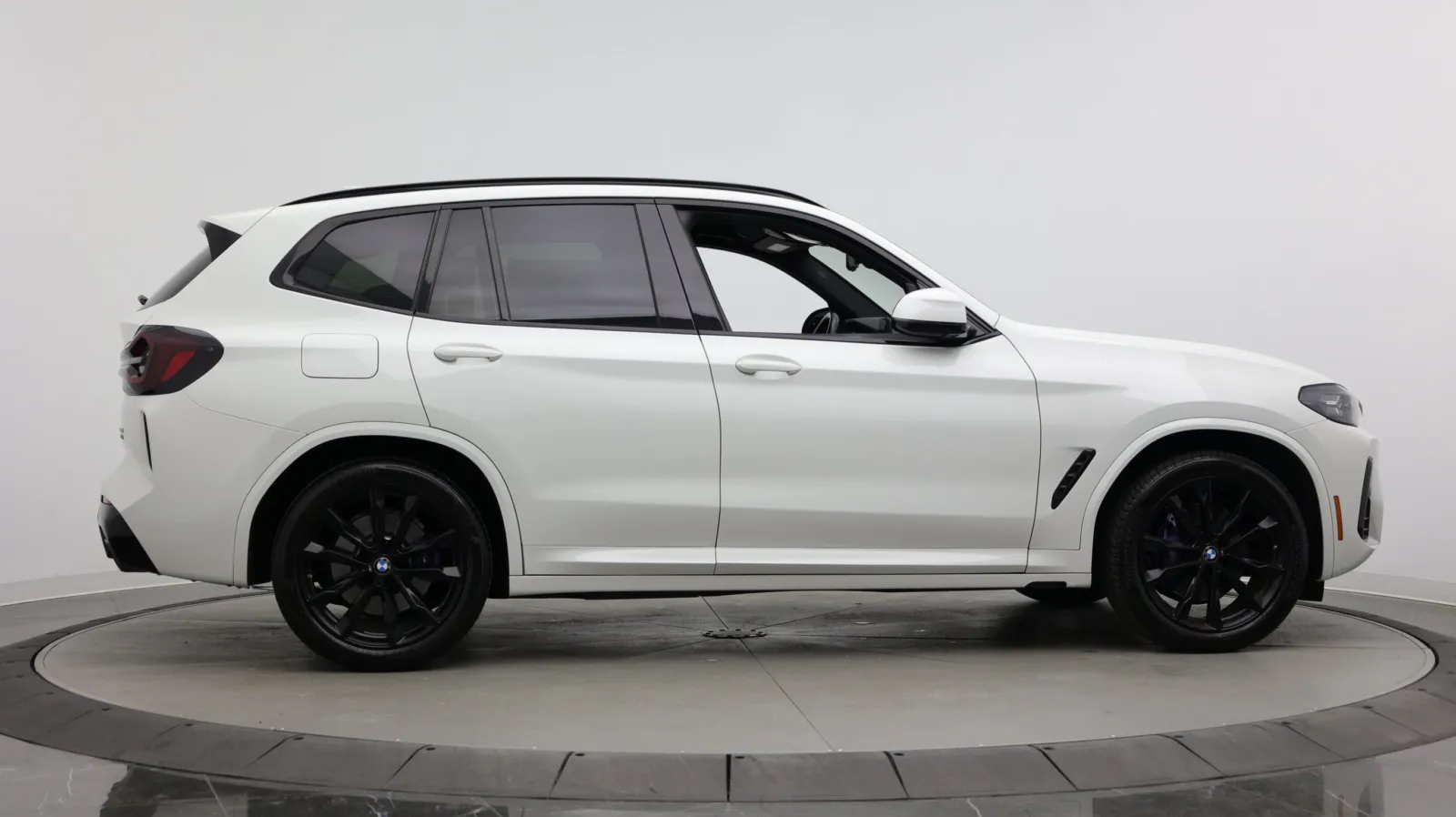 BMW X3 photo 3