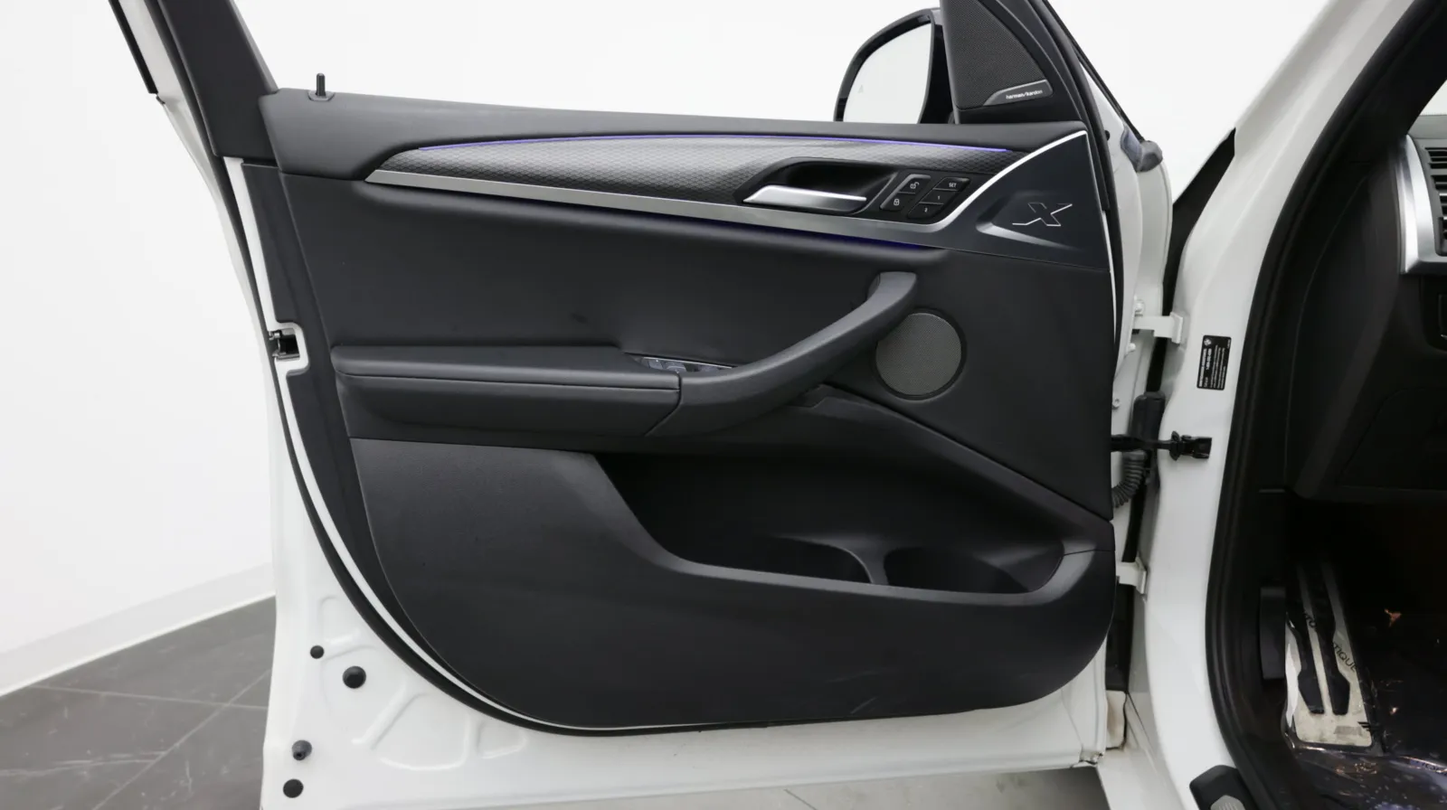 BMW X3 photo 12