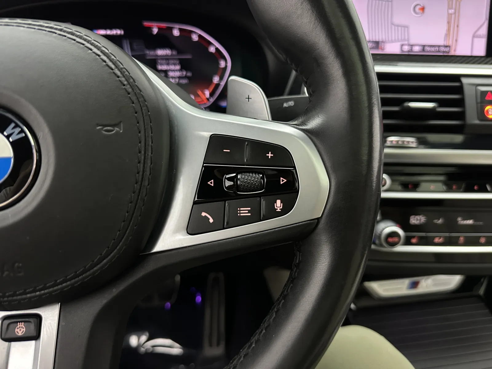 BMW X4 photo 32