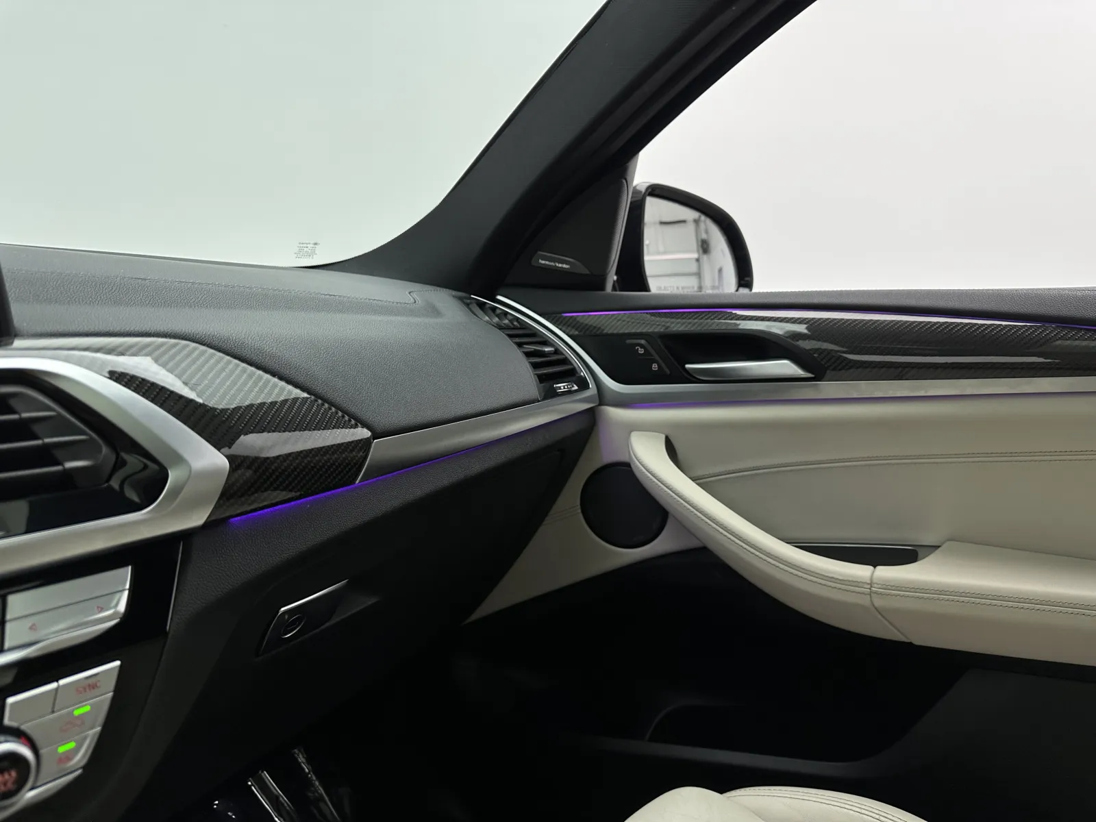 BMW X4 photo 30