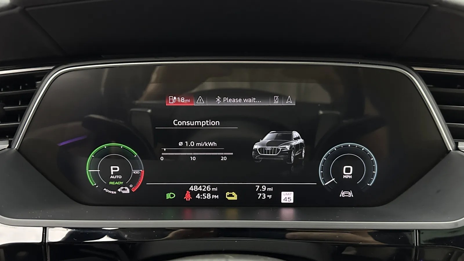 Audi e-tron photo 22