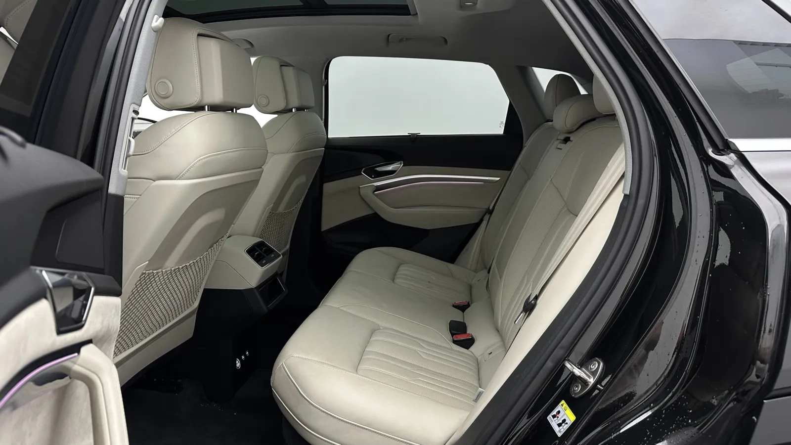 Audi e-tron photo 27