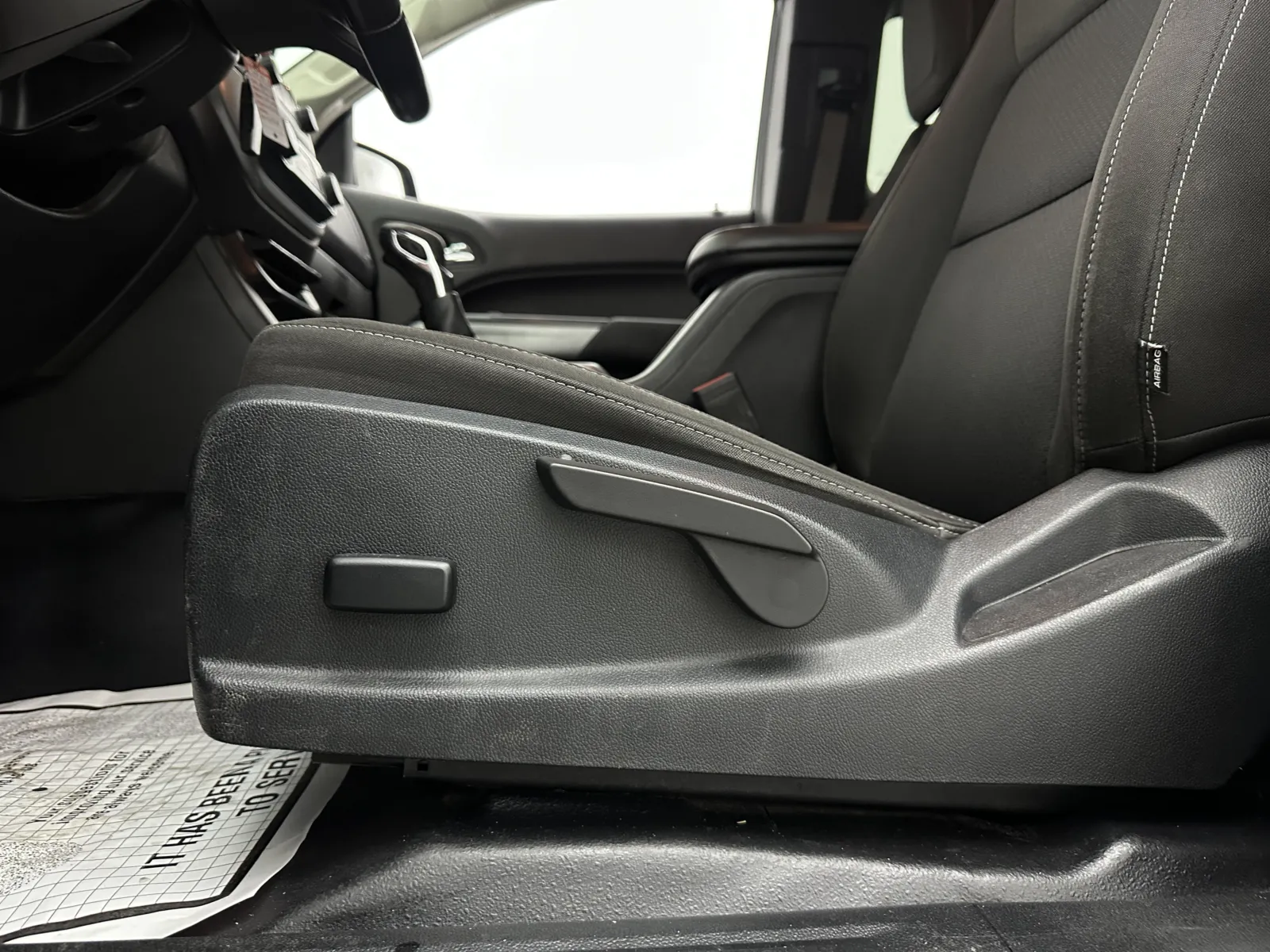 Chevrolet Colorado photo 12