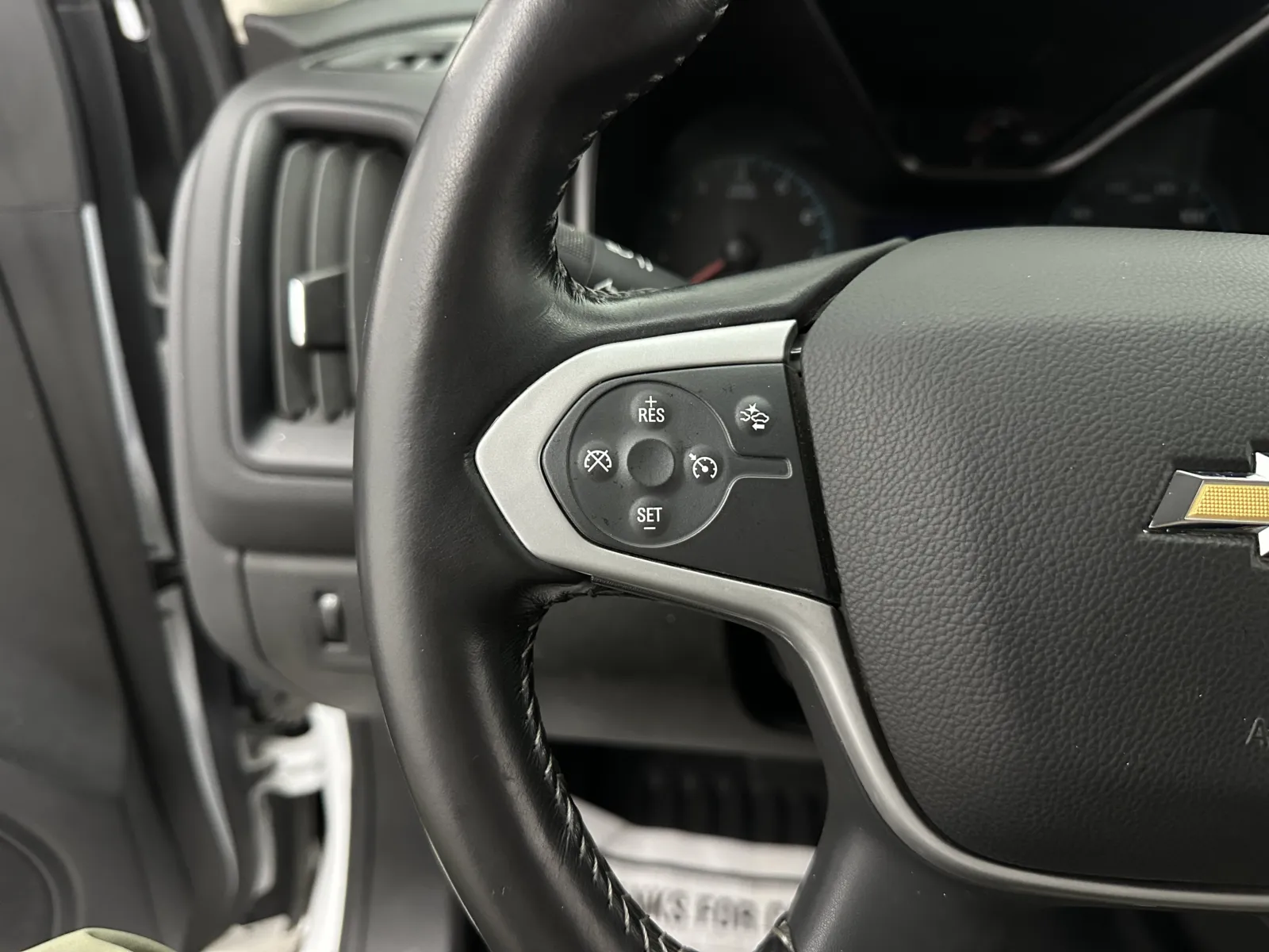 Chevrolet Colorado photo 22