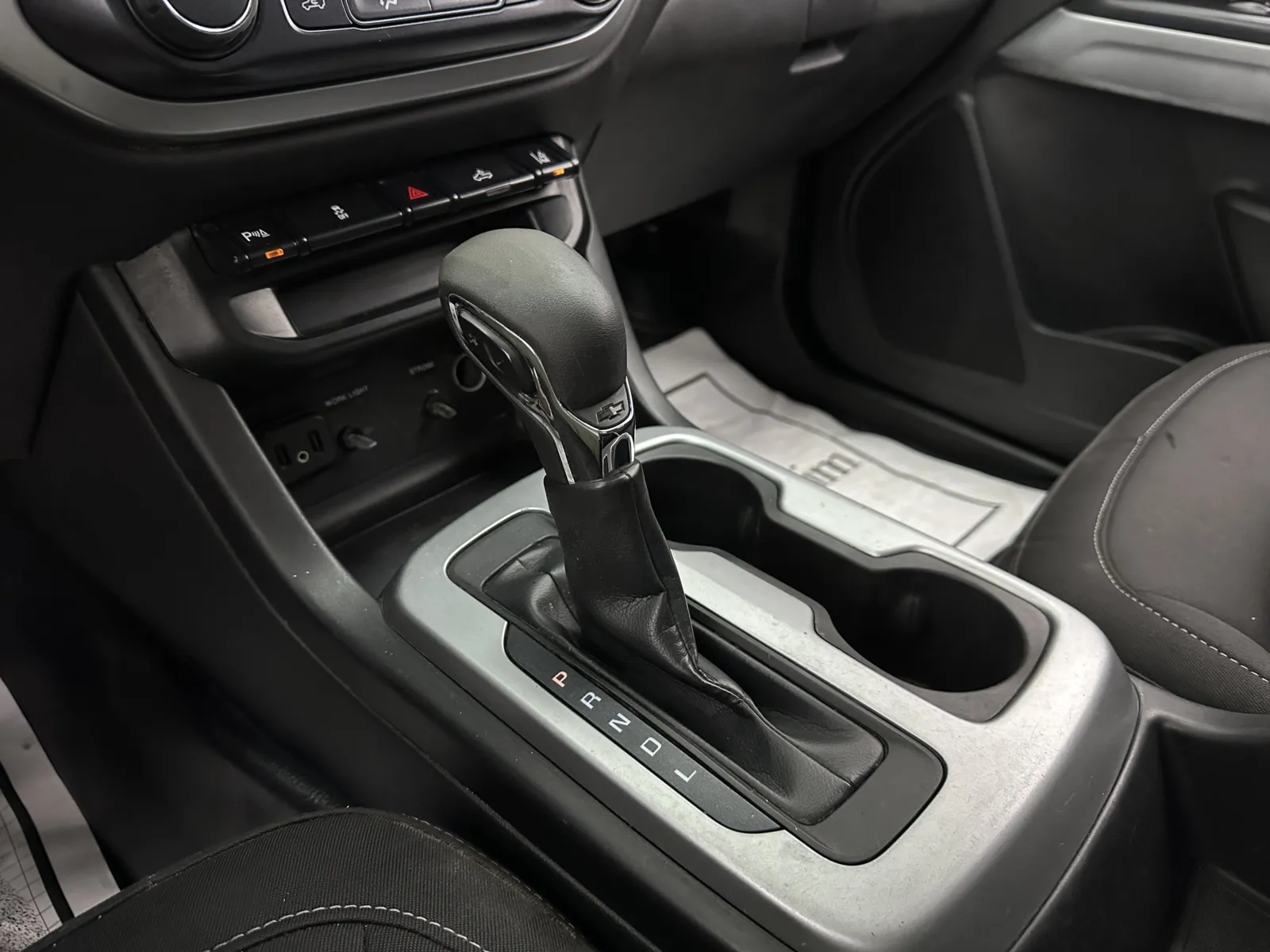 Chevrolet Colorado photo 16