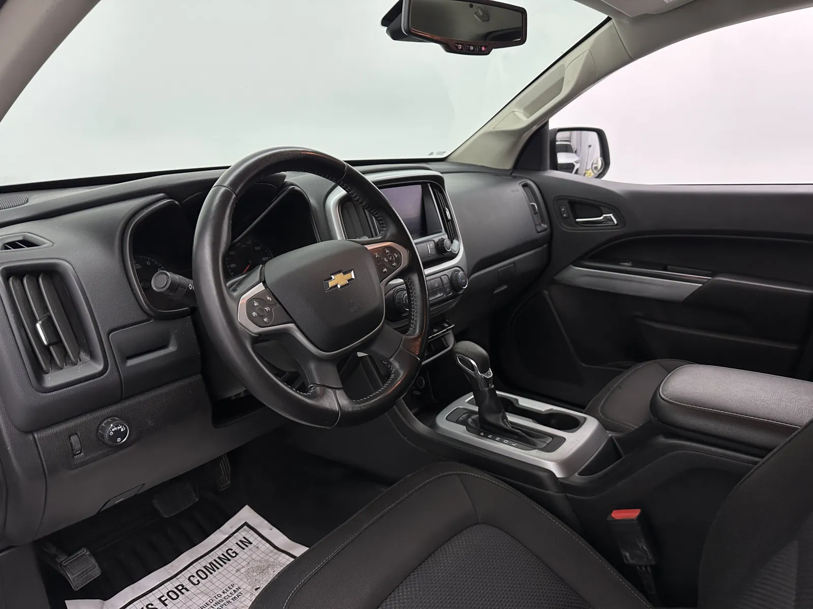 Chevrolet Colorado photo 9
