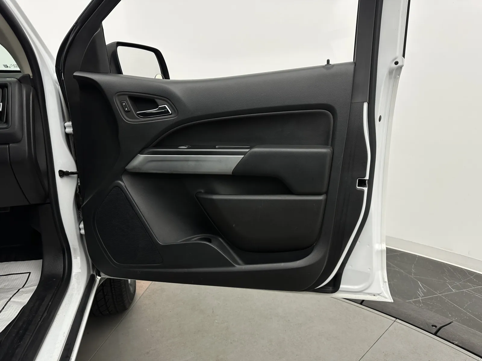 Chevrolet Colorado photo 28
