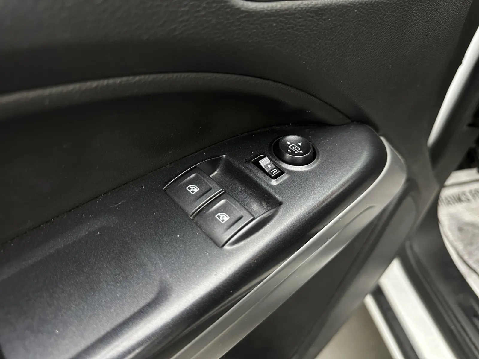 Chevrolet Colorado photo 11