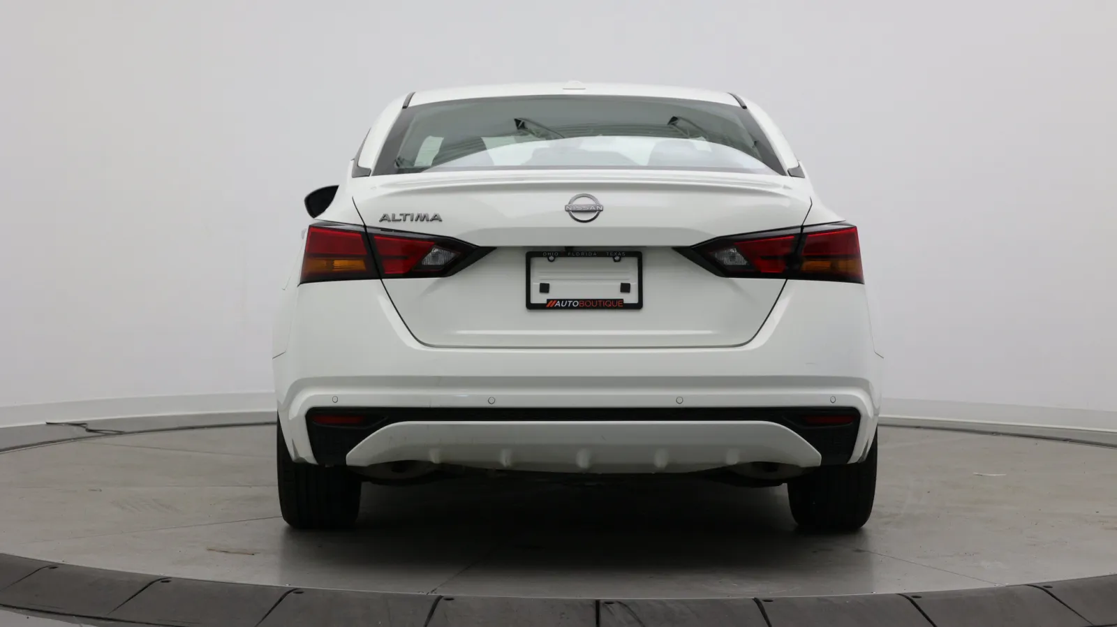 Nissan Altima photo 6