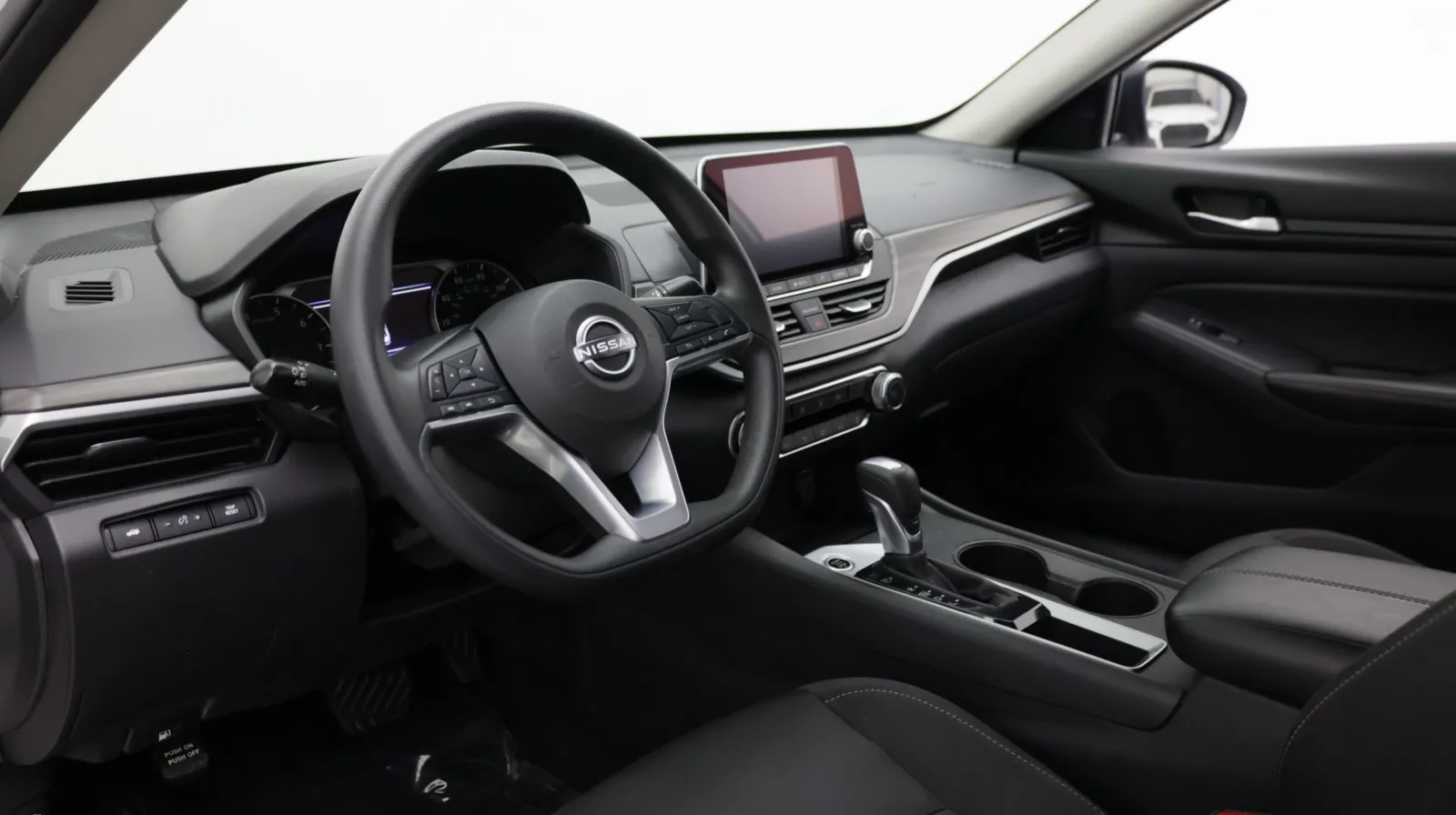 Nissan Altima photo 10