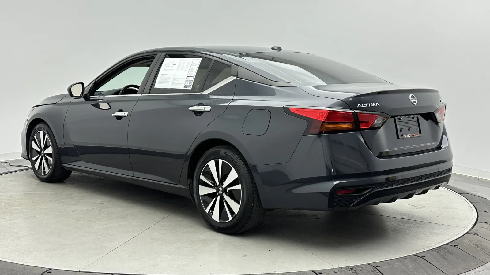 Nissan Altima photo 5
