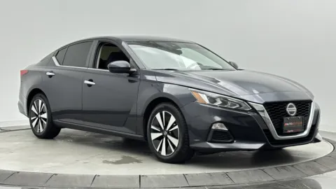 Another view of 2022 Nissan Altima 2.5 SV for sale in Jacksonville, FL at Auto Boutique Florida
