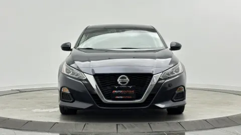 Photos of 2022 Nissan Altima 2.5 SV for sale in Jacksonville, FL at Auto Boutique Florida