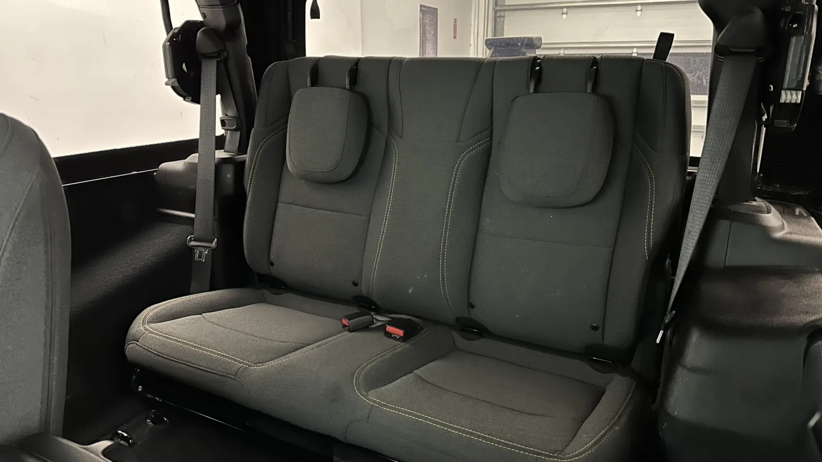 Jeep Wrangler photo 26
