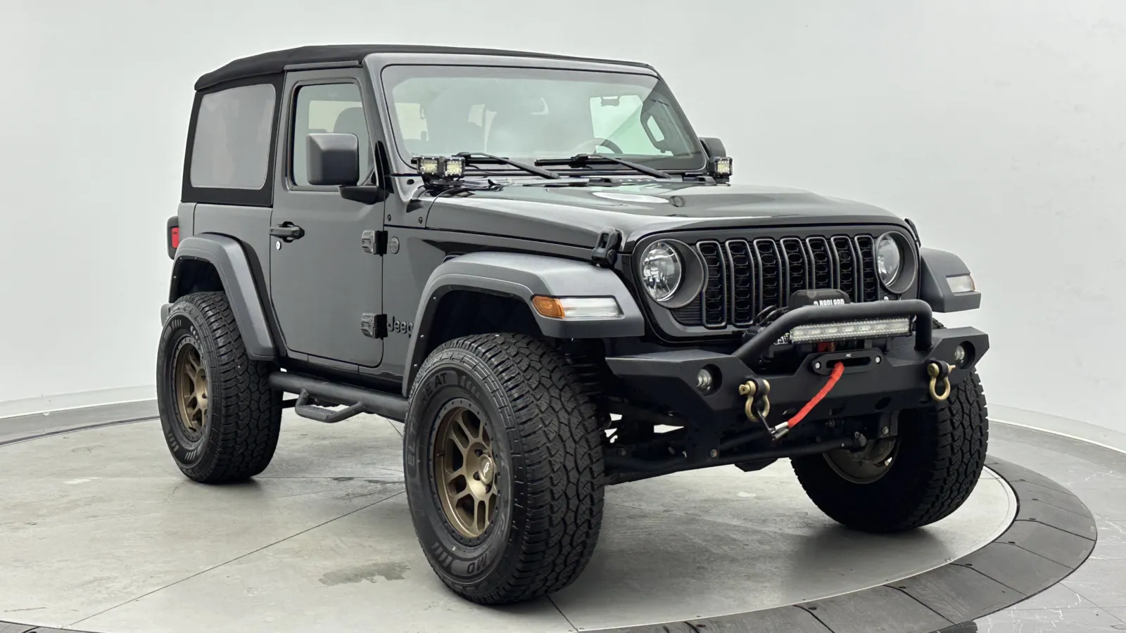 Jeep Wrangler photo 3