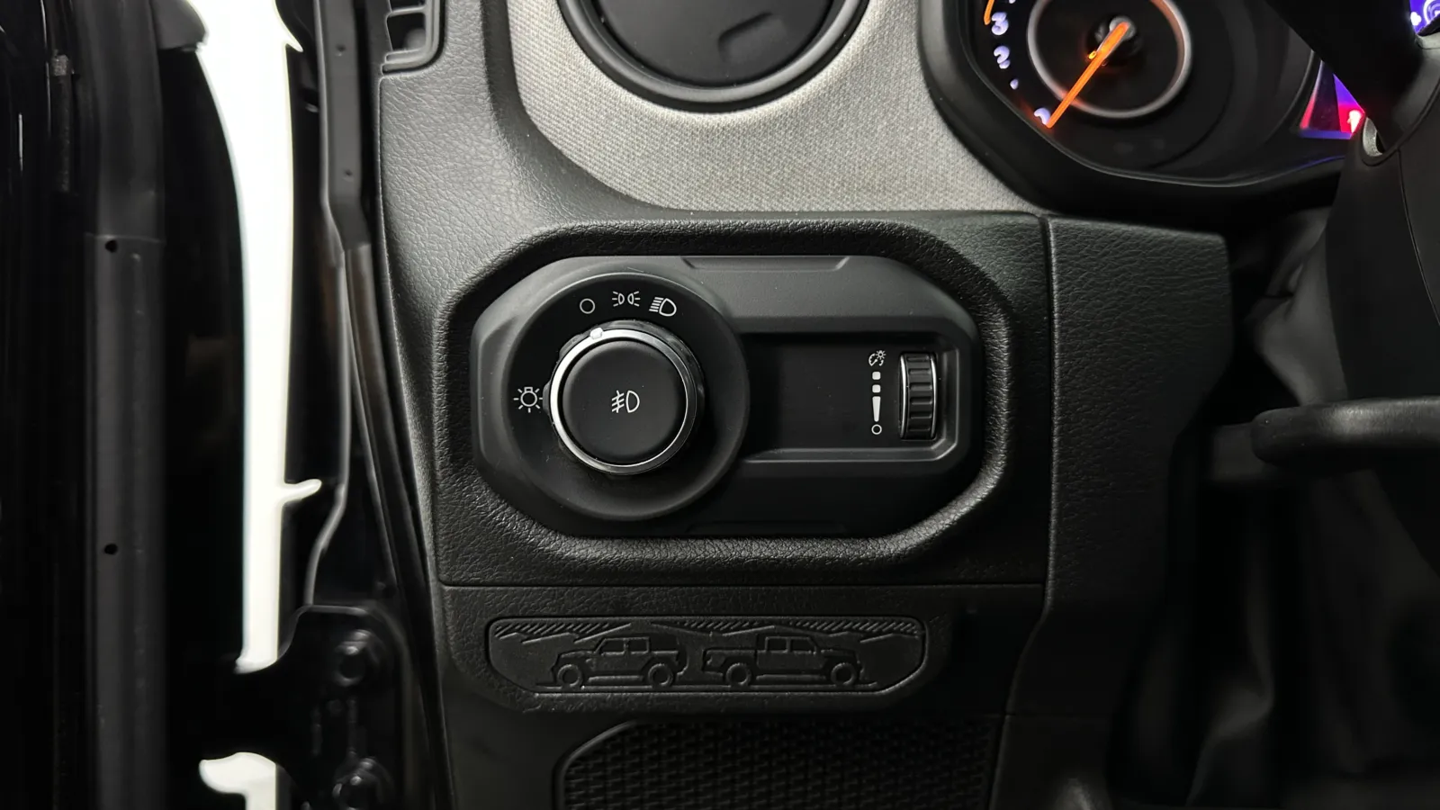 Jeep Wrangler photo 16