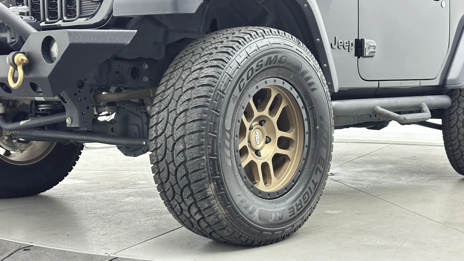 Jeep Wrangler photo 5