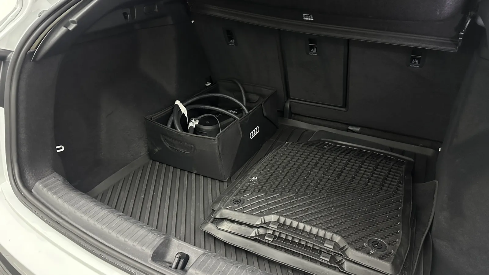 Audi e-tron Sportback photo 32