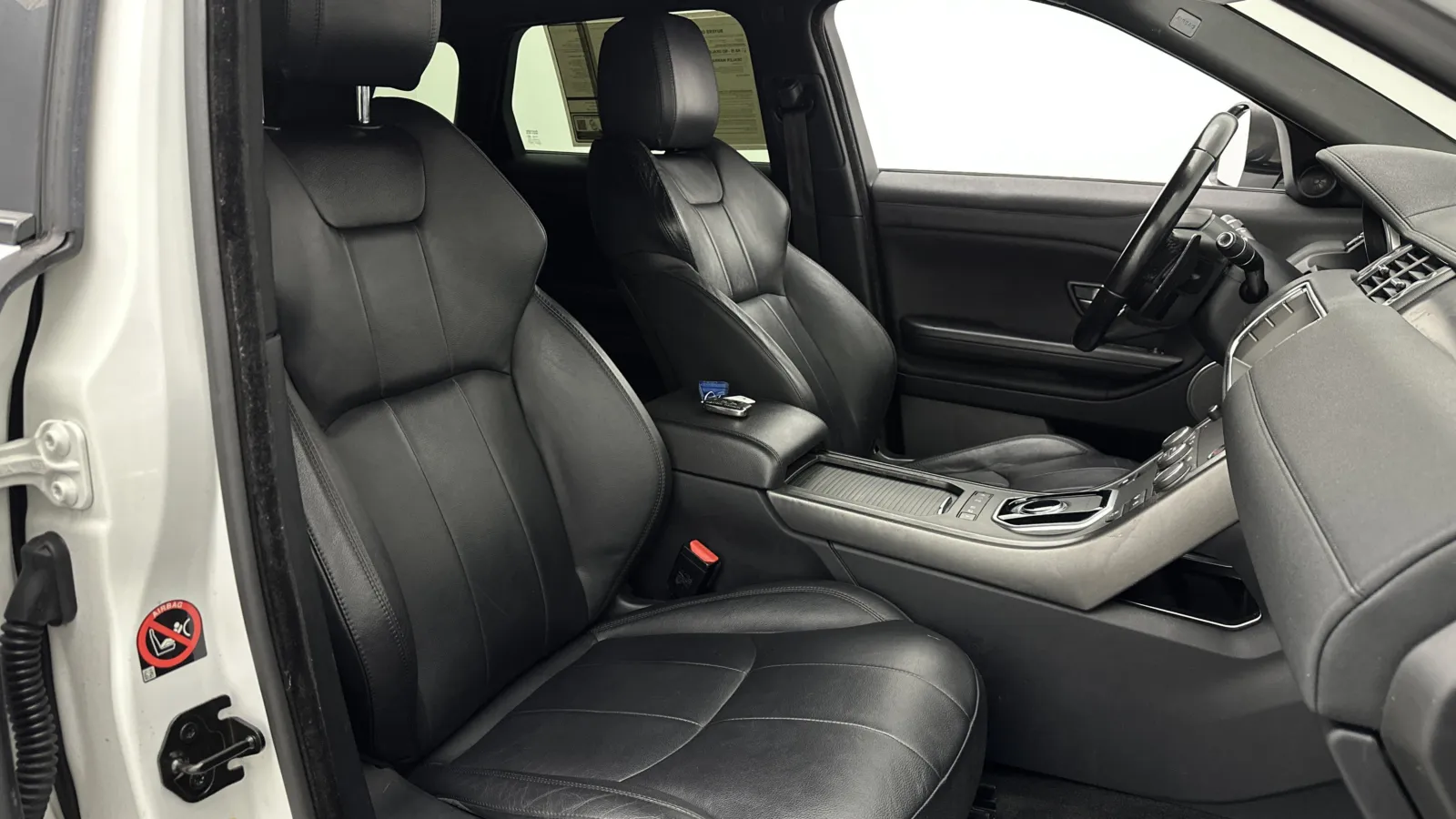 Land Rover Range Rover Evoque photo 34
