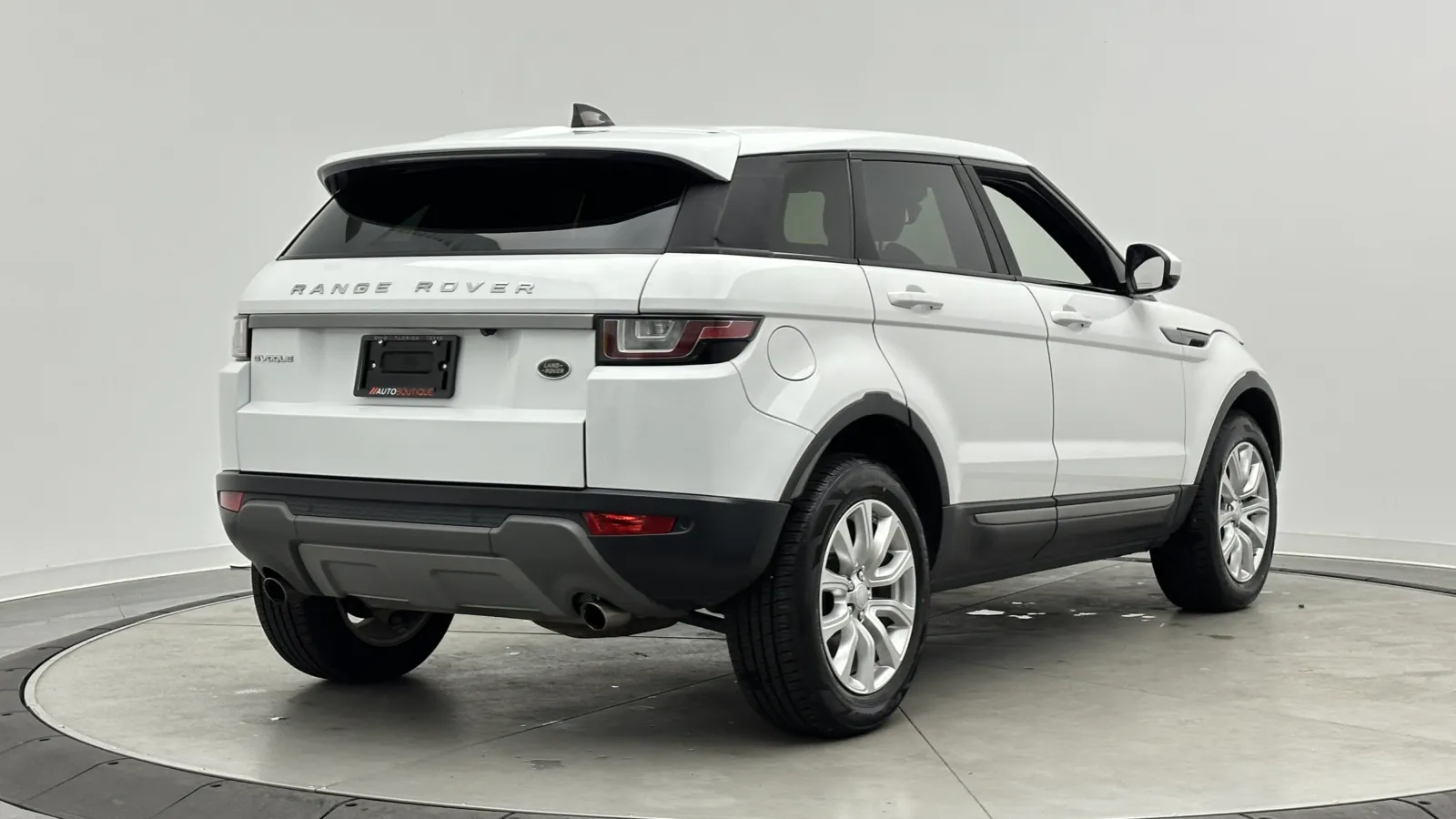 Land Rover Range Rover Evoque photo 7