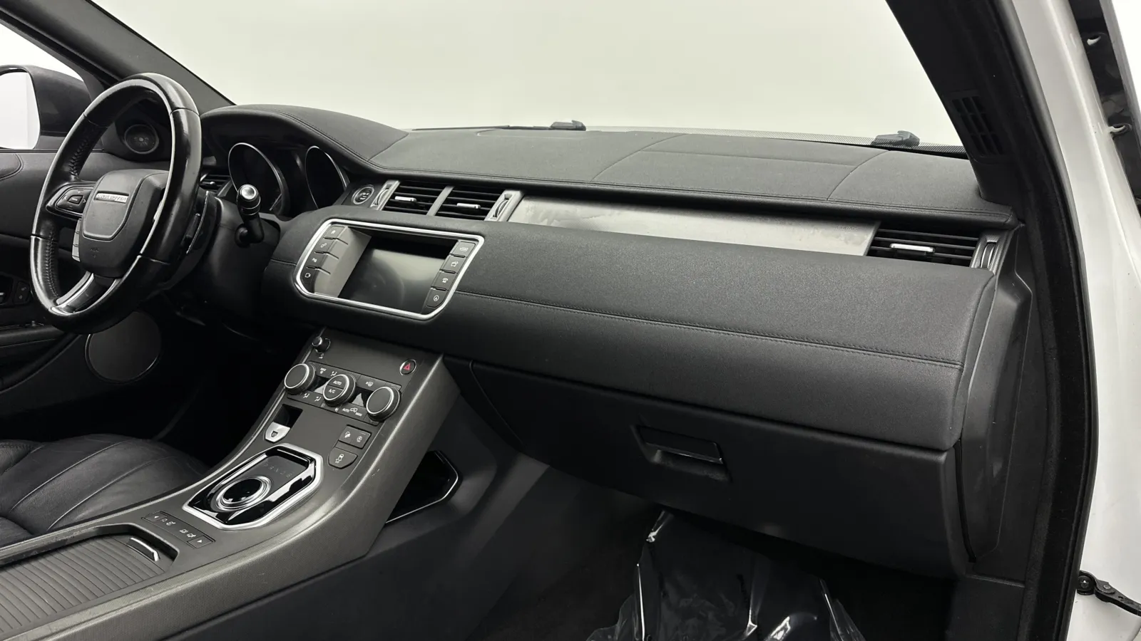 Land Rover Range Rover Evoque photo 33