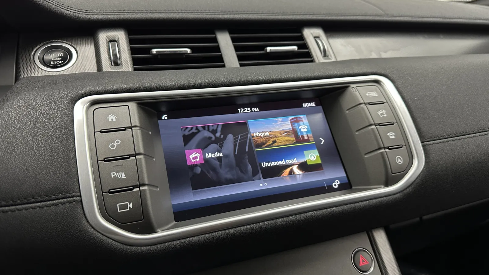 Land Rover Range Rover Evoque photo 16