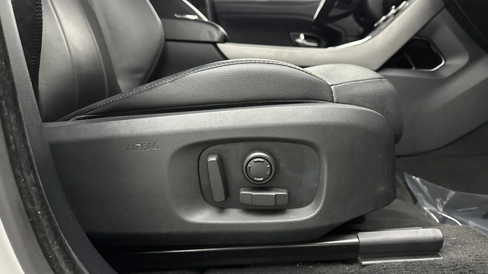 Land Rover Range Rover Evoque photo 32