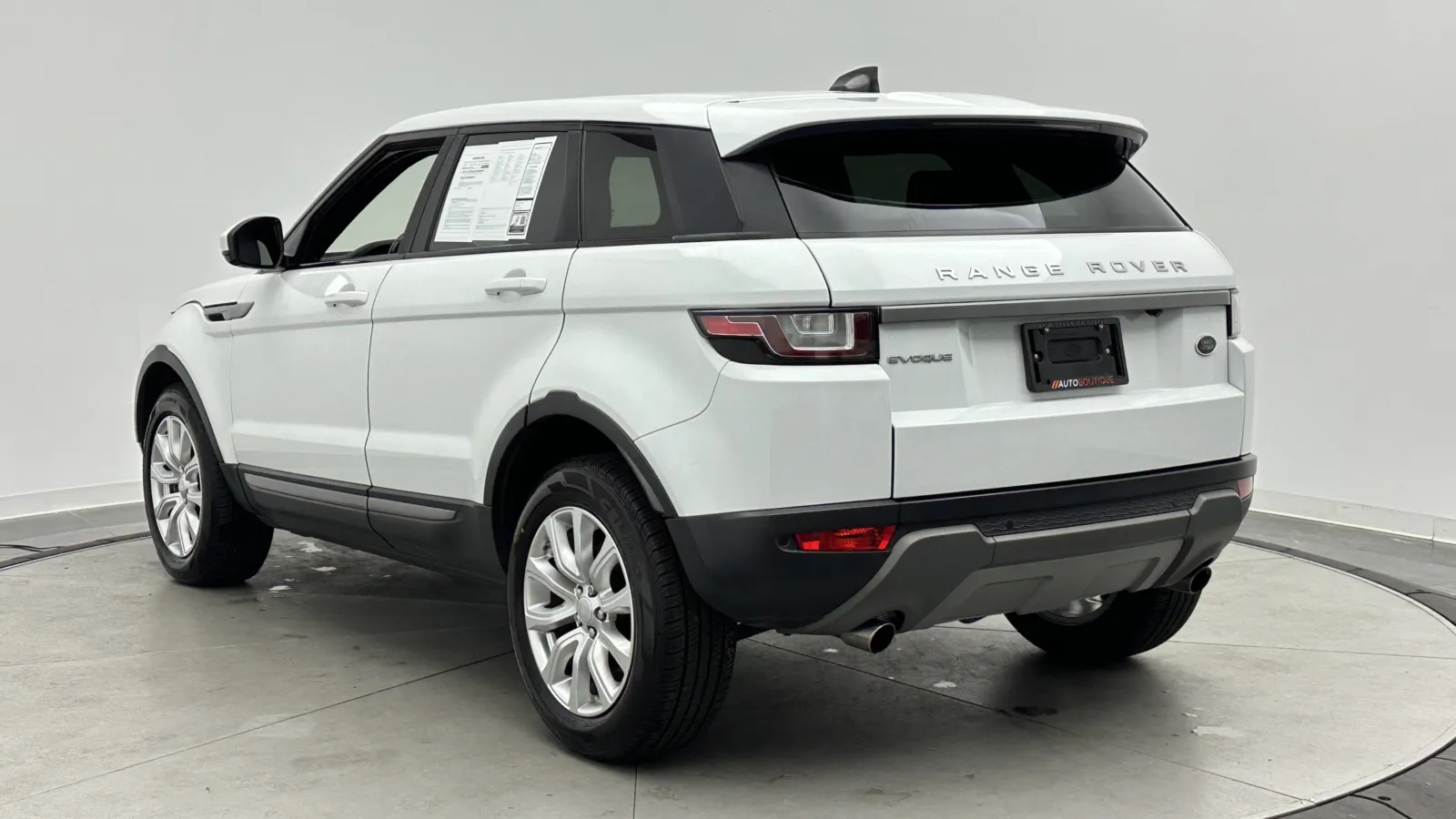 Land Rover Range Rover Evoque photo 4