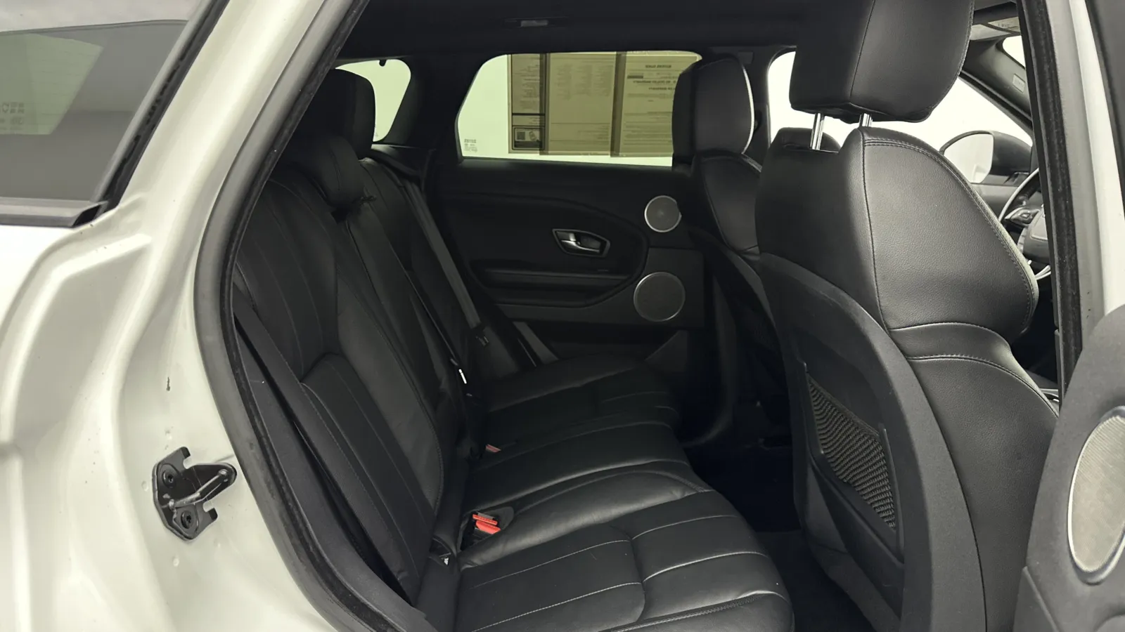 Land Rover Range Rover Evoque photo 25