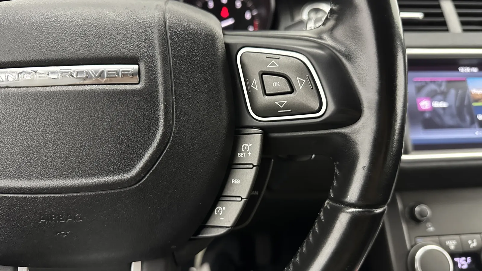 Land Rover Range Rover Evoque photo 19