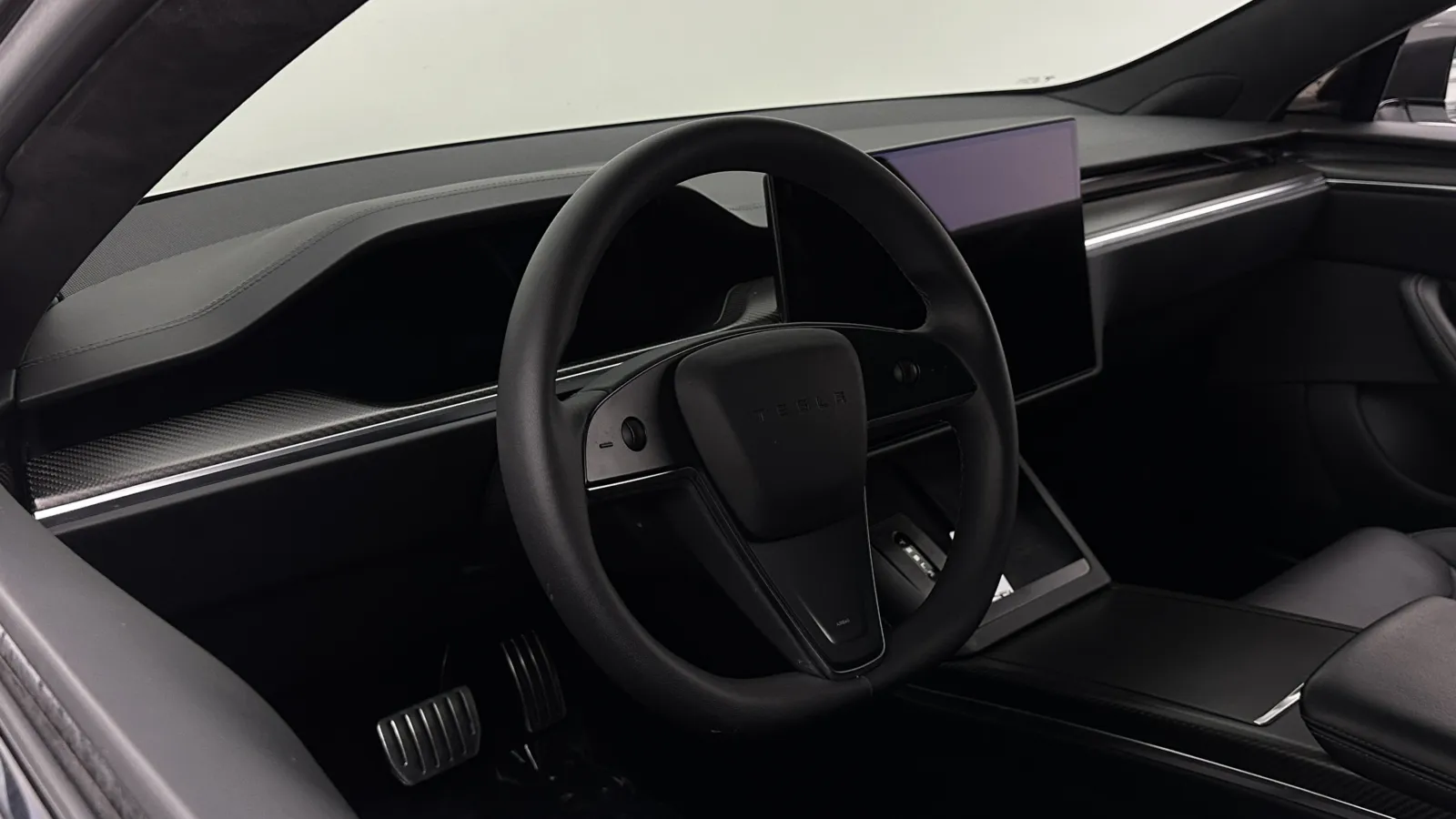 Tesla Model S photo 8
