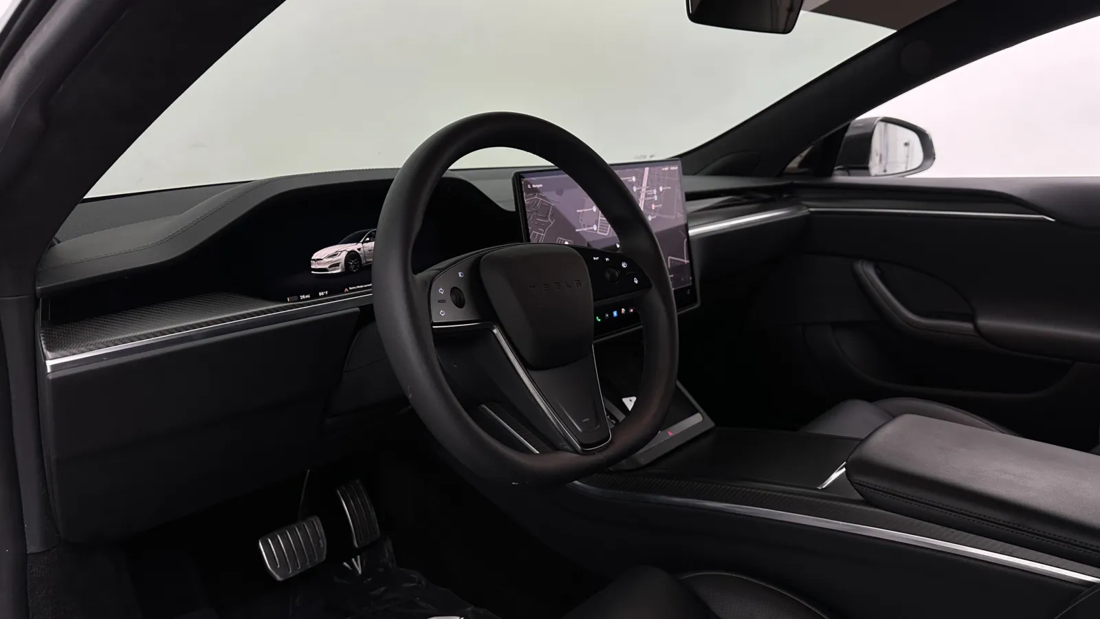Tesla Model S photo 10