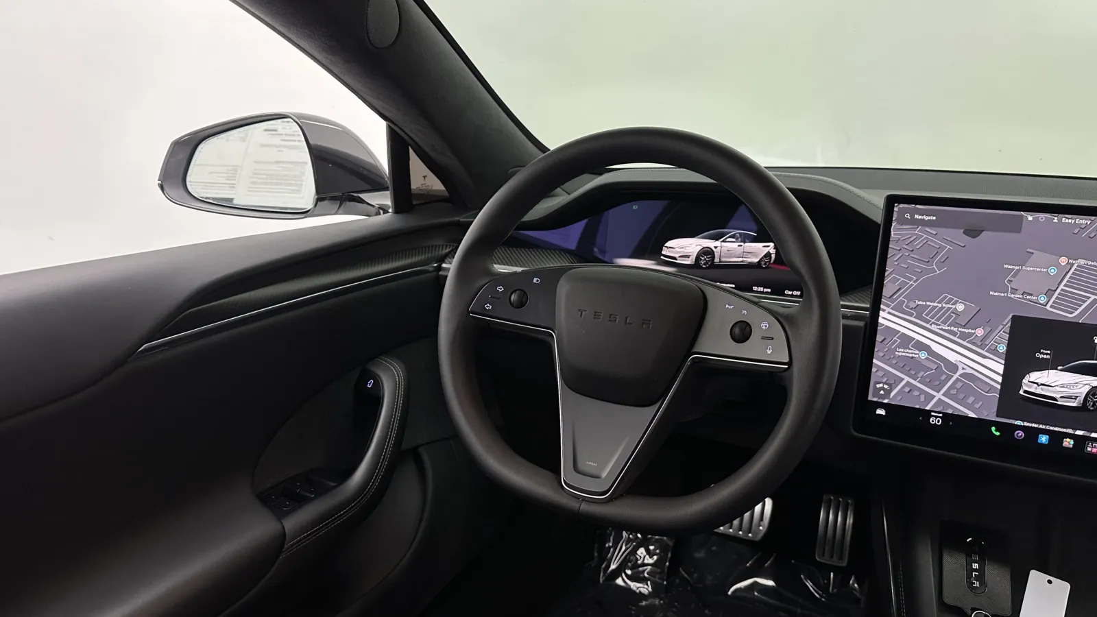 Tesla Model S photo 34