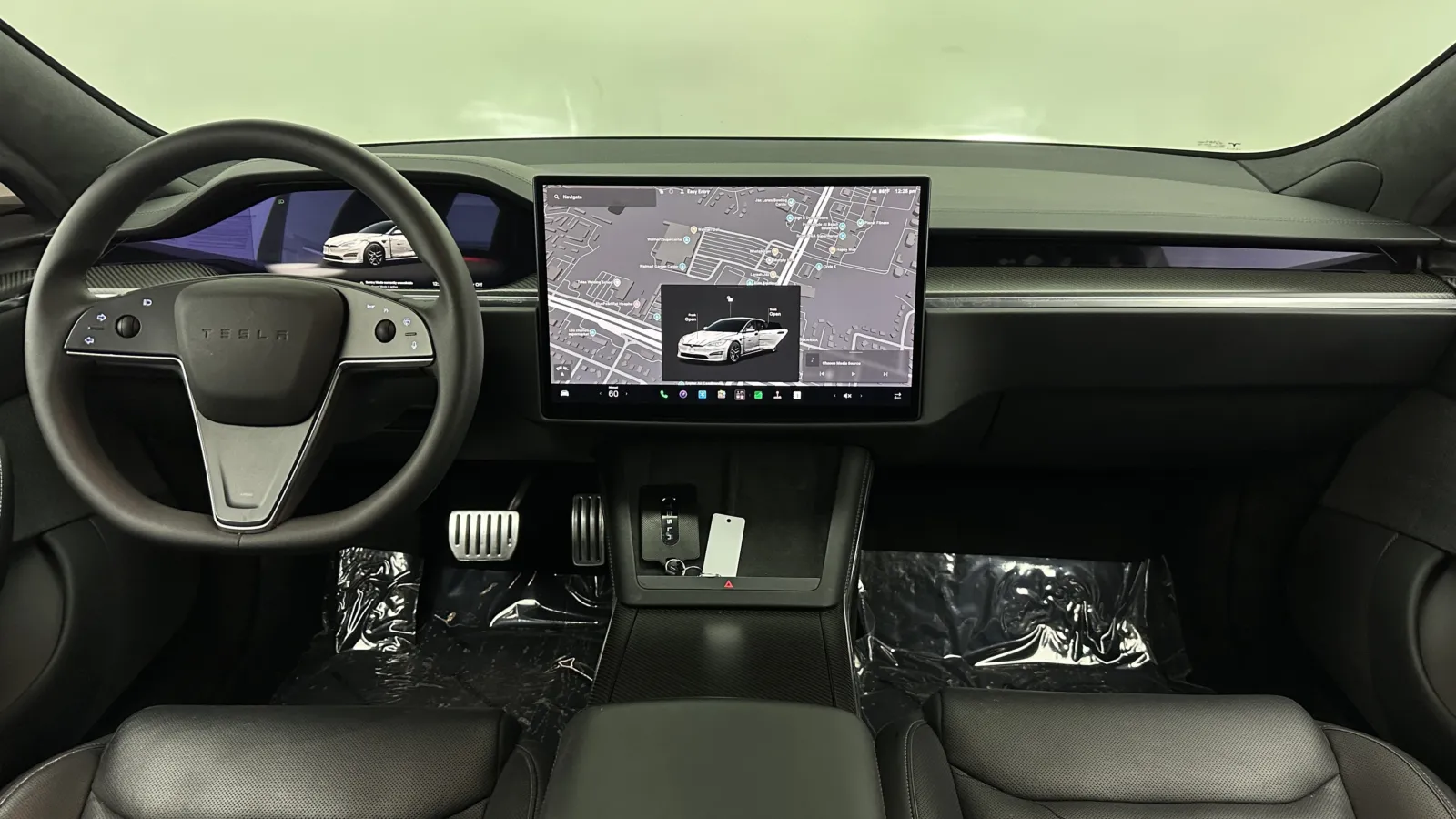 Tesla Model S photo 35