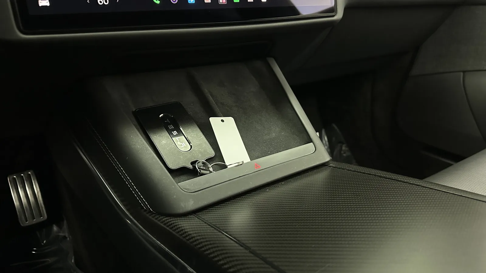 Tesla Model S photo 27