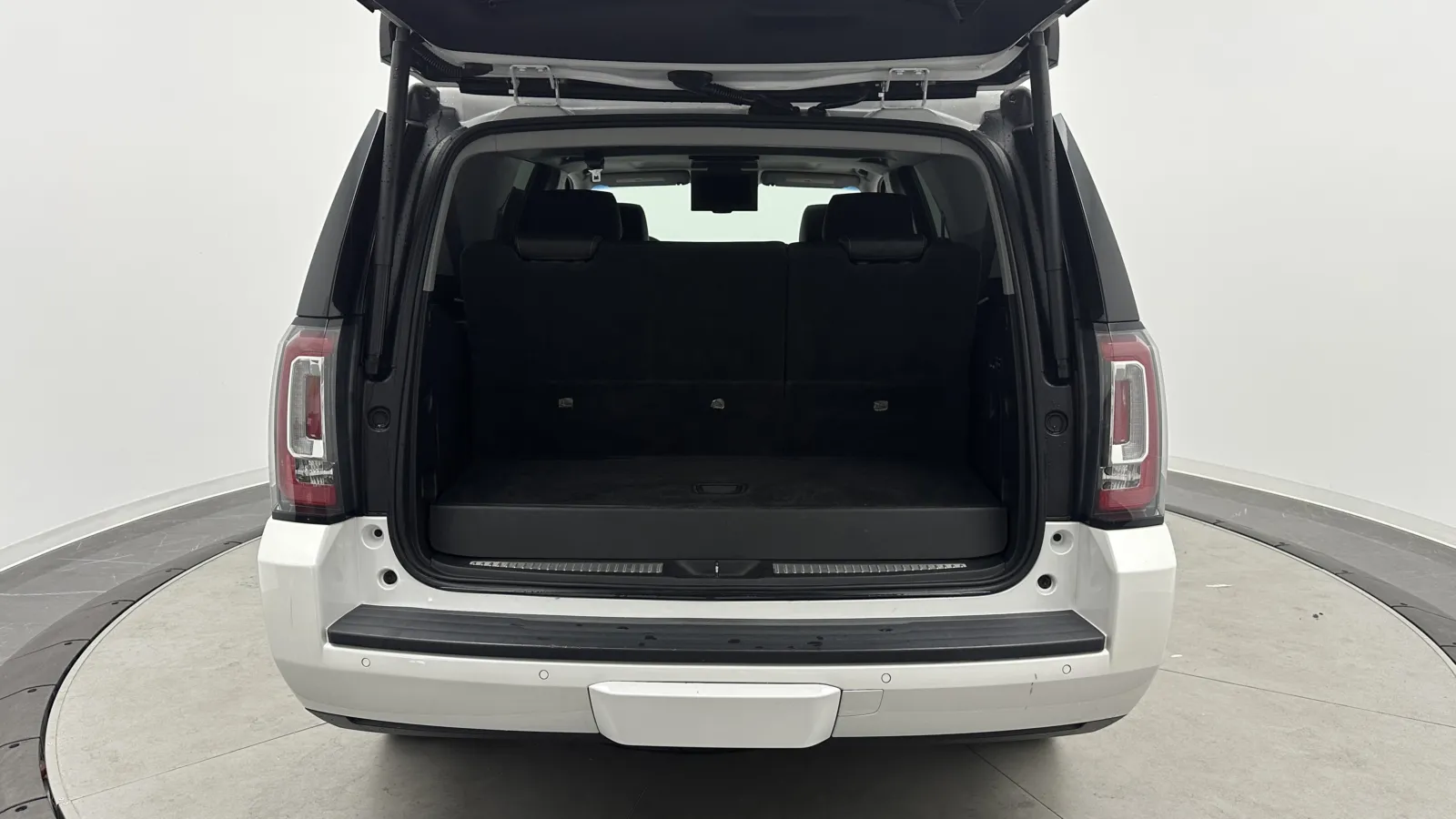 GMC Yukon photo 32