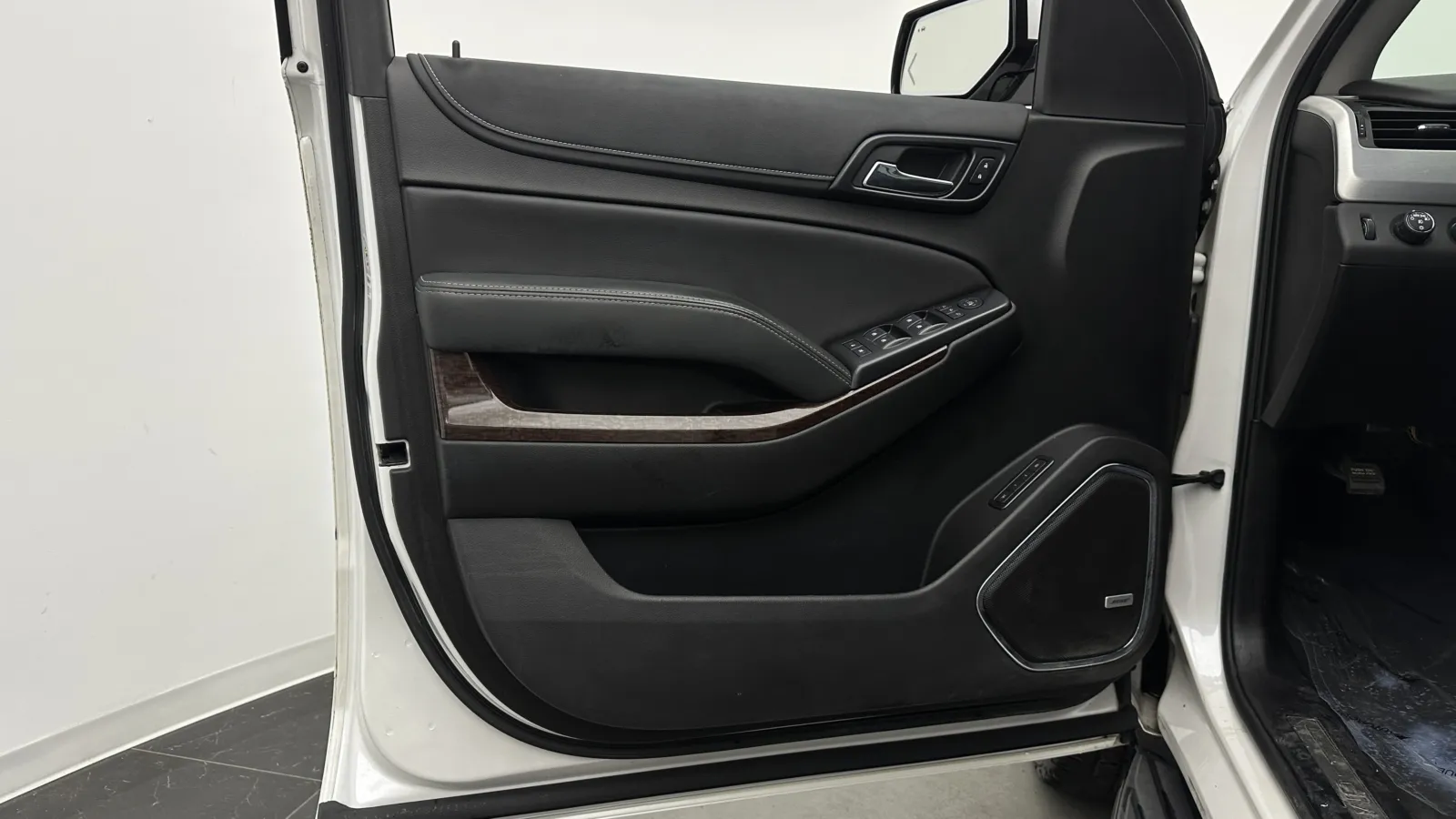 GMC Yukon photo 11