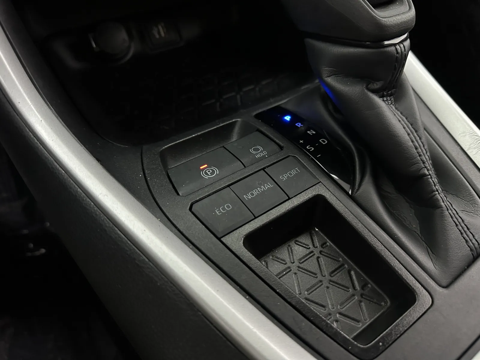 Toyota RAV4 photo 14