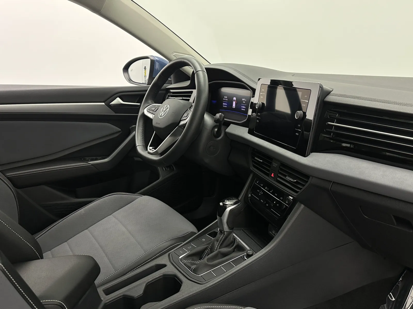 Volkswagen Jetta photo 36