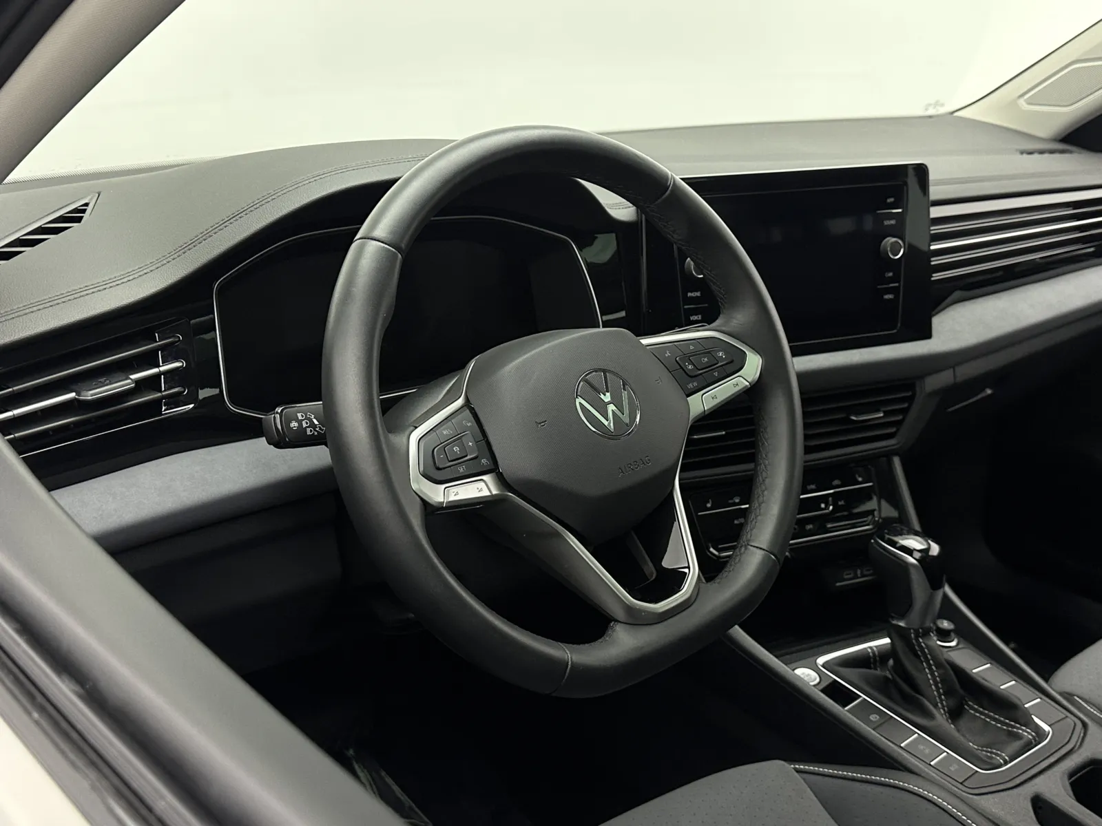 Volkswagen Jetta photo 10