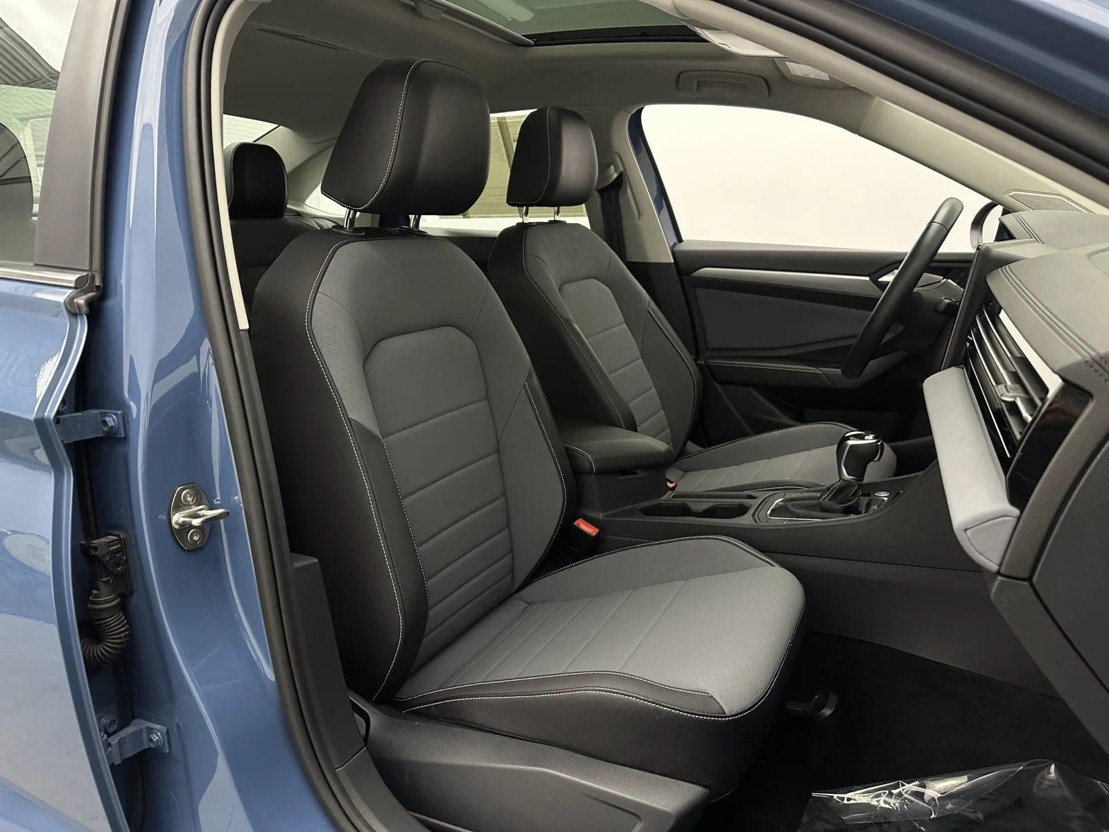 Volkswagen Jetta photo 37