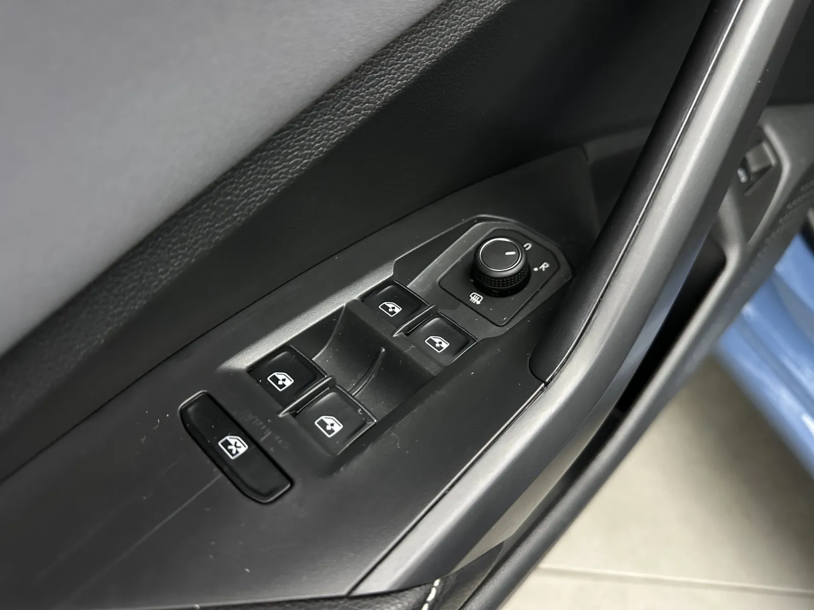 Volkswagen Jetta photo 13