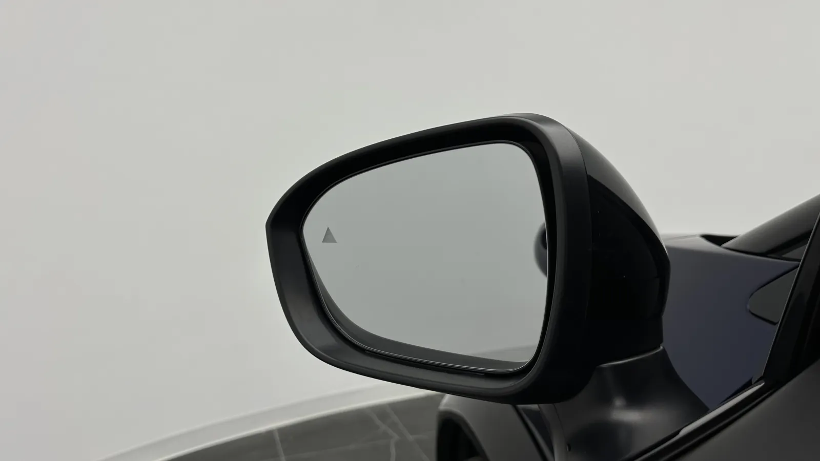 Nissan Ariya photo 15