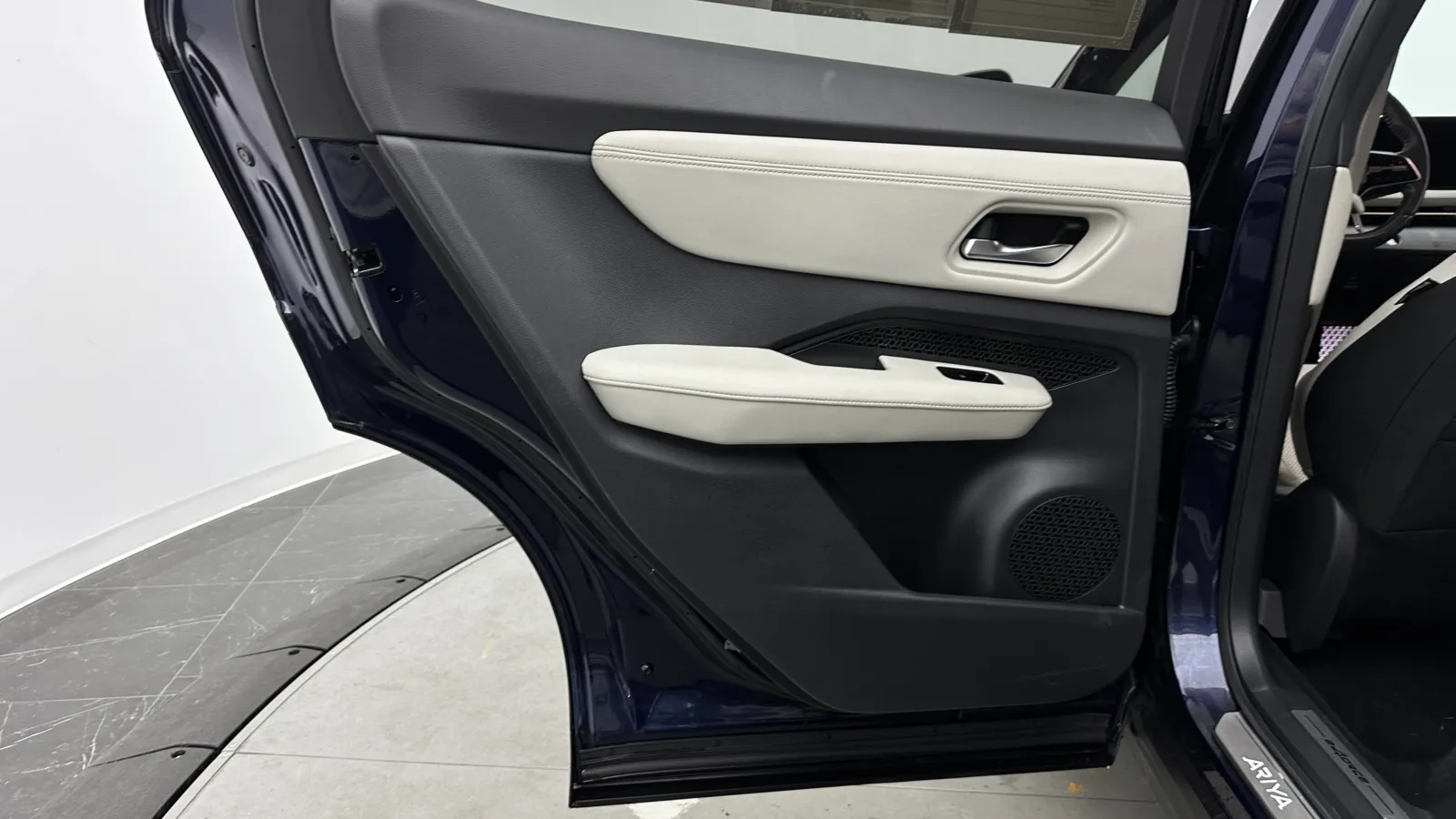 Nissan Ariya photo 26