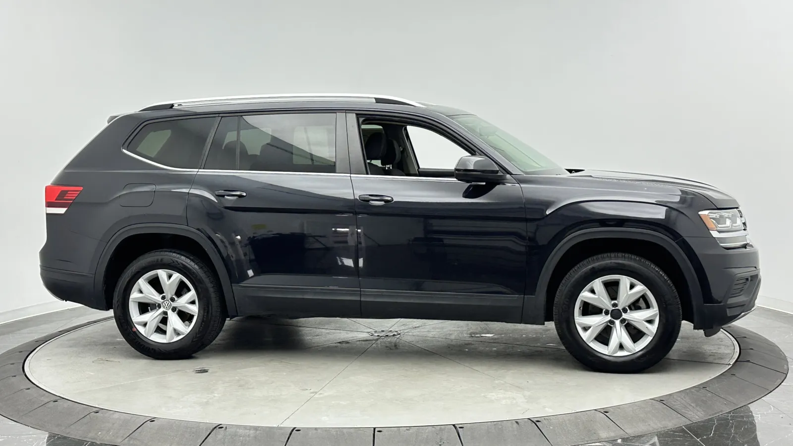 Volkswagen Atlas photo 9