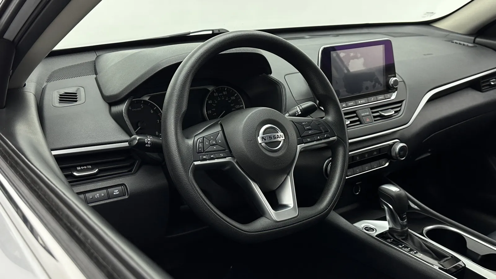 Nissan Altima photo 9