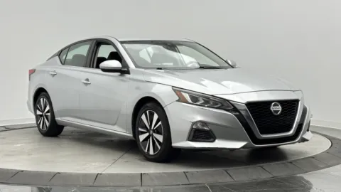 Another view of 2021 Nissan Altima 2.5 SV for sale in Jacksonville, FL at Auto Boutique Florida