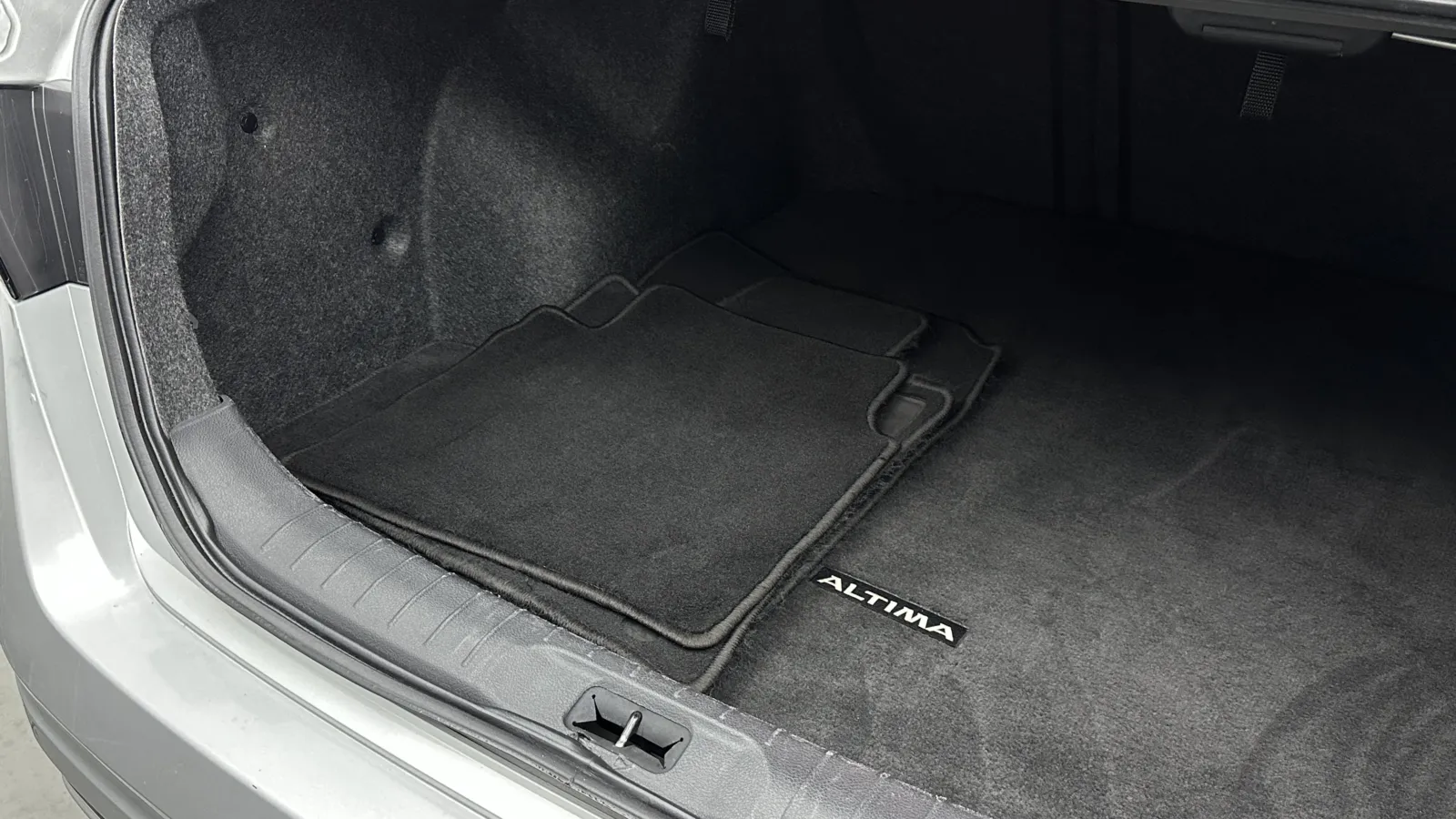 Nissan Altima photo 32