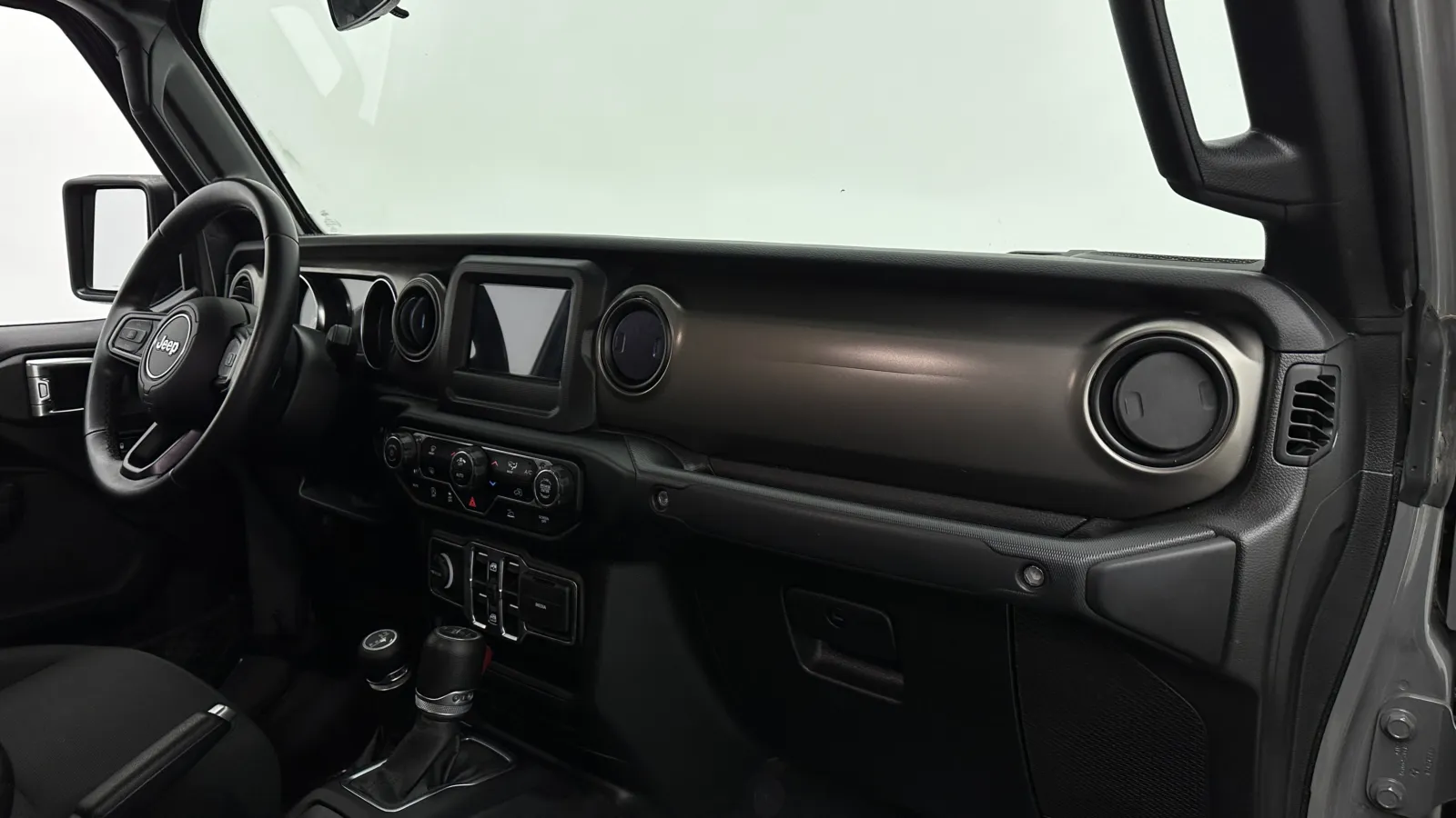 Jeep Gladiator photo 34